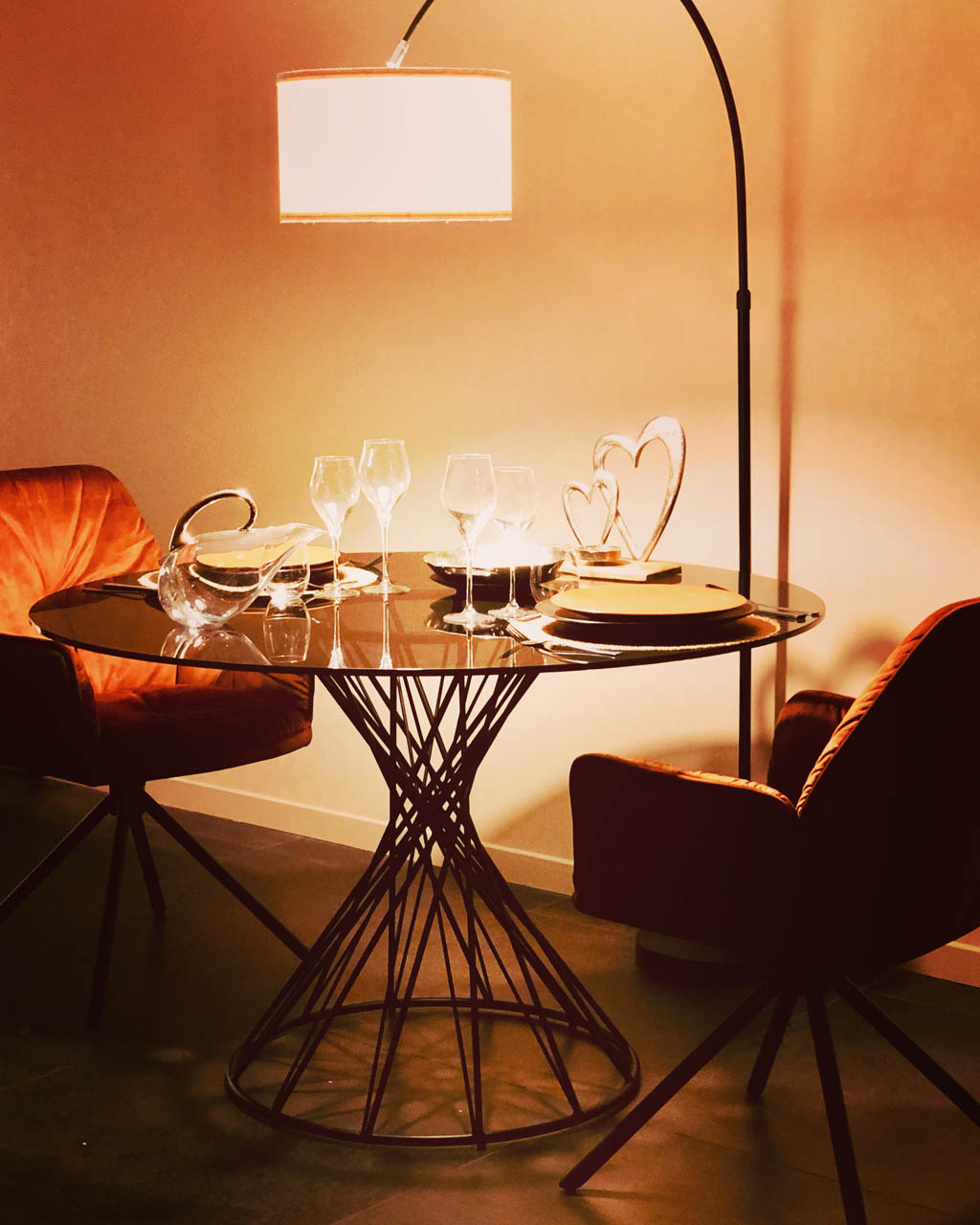 table lampe diner romantique aux chandelles loveroom l'Apothéose Bretagne