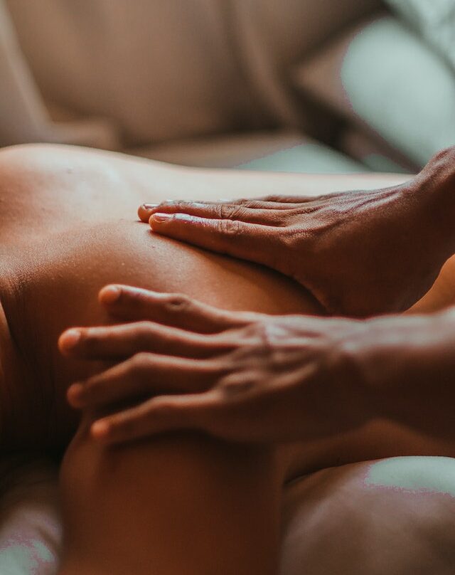 massage loveroom ayurvedique-relaxant californien bretagne